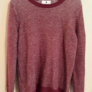 Chic Burgundy Crew Neck Sweater